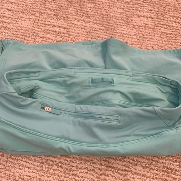 Lululemon tennis skort - Picture 3 of 5